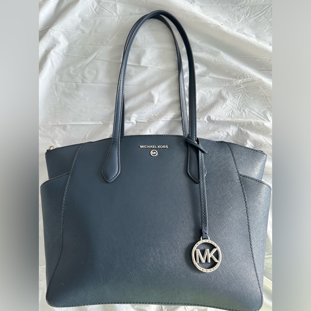 Michael Kors Tote.